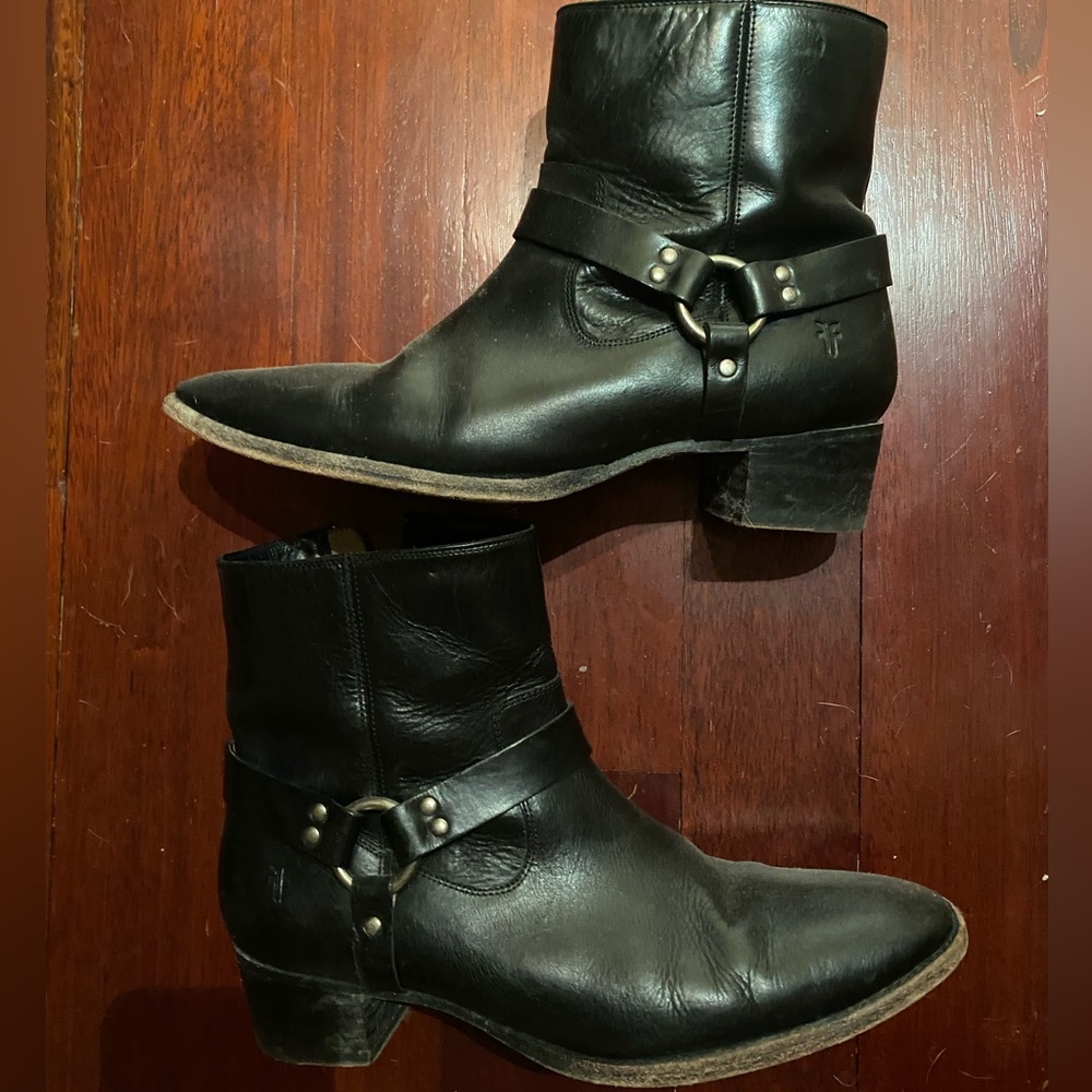Frye Black Leather Harness Ankle Boots. Discontinued style. Sz10